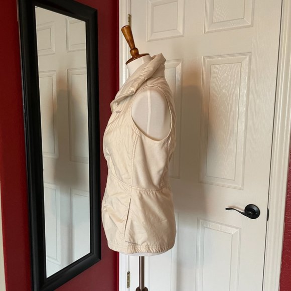 Columbia Ivory Vest Size S - Picture 3 of 9
